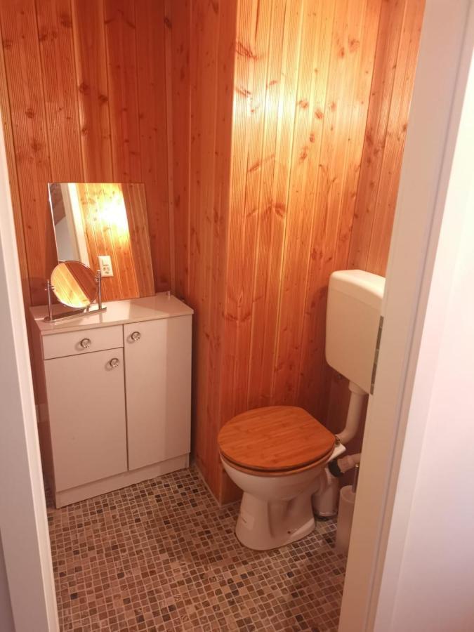 La Bergerie Hostel La Neuveville Εξωτερικό φωτογραφία