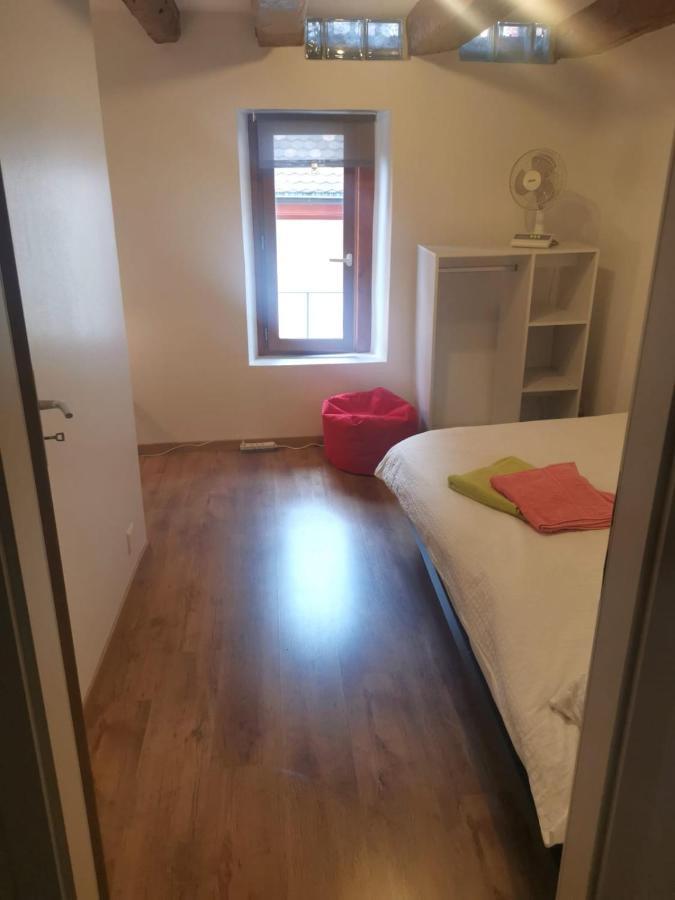 La Bergerie Hostel La Neuveville Εξωτερικό φωτογραφία