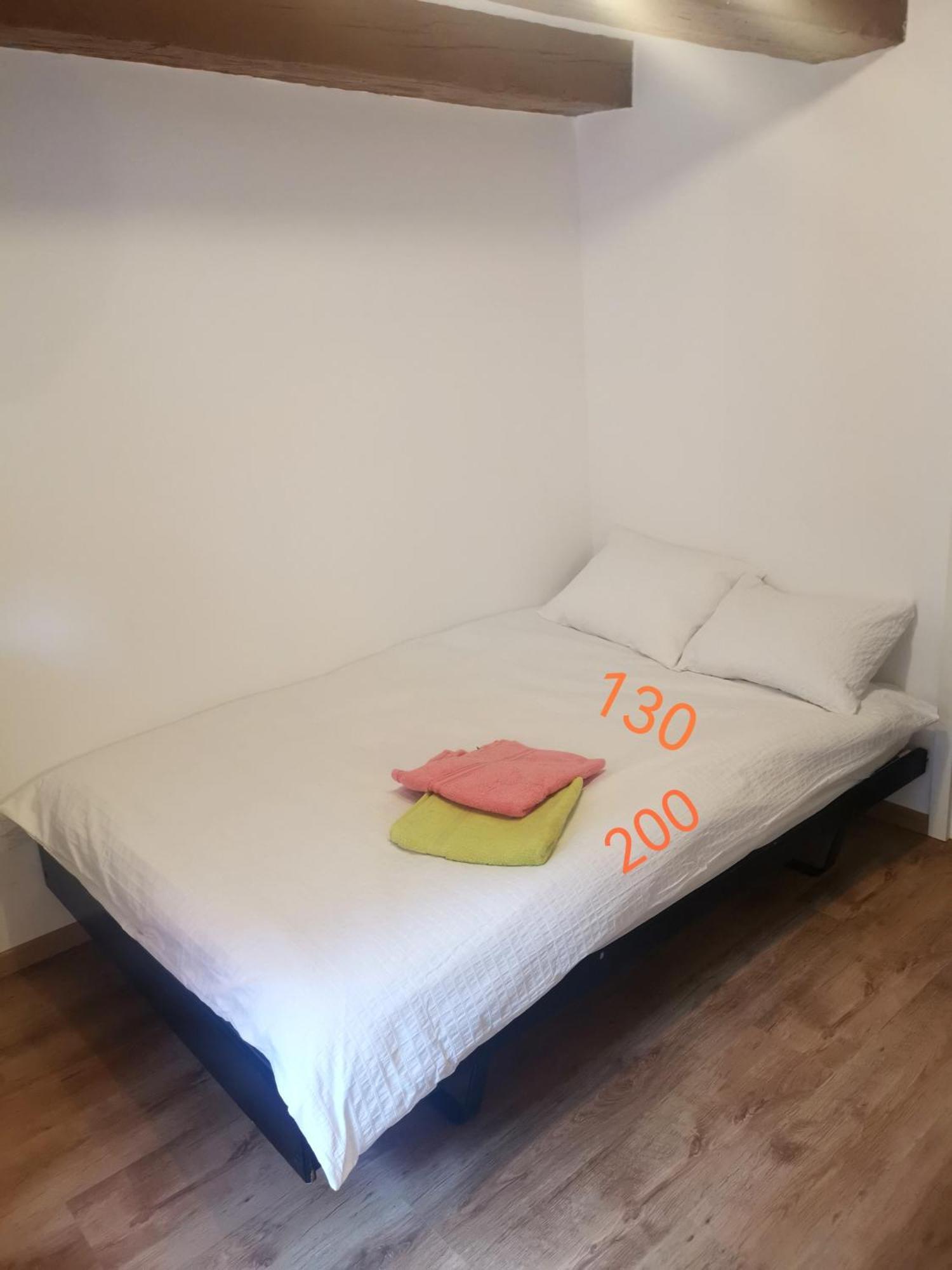 La Bergerie Hostel La Neuveville Εξωτερικό φωτογραφία