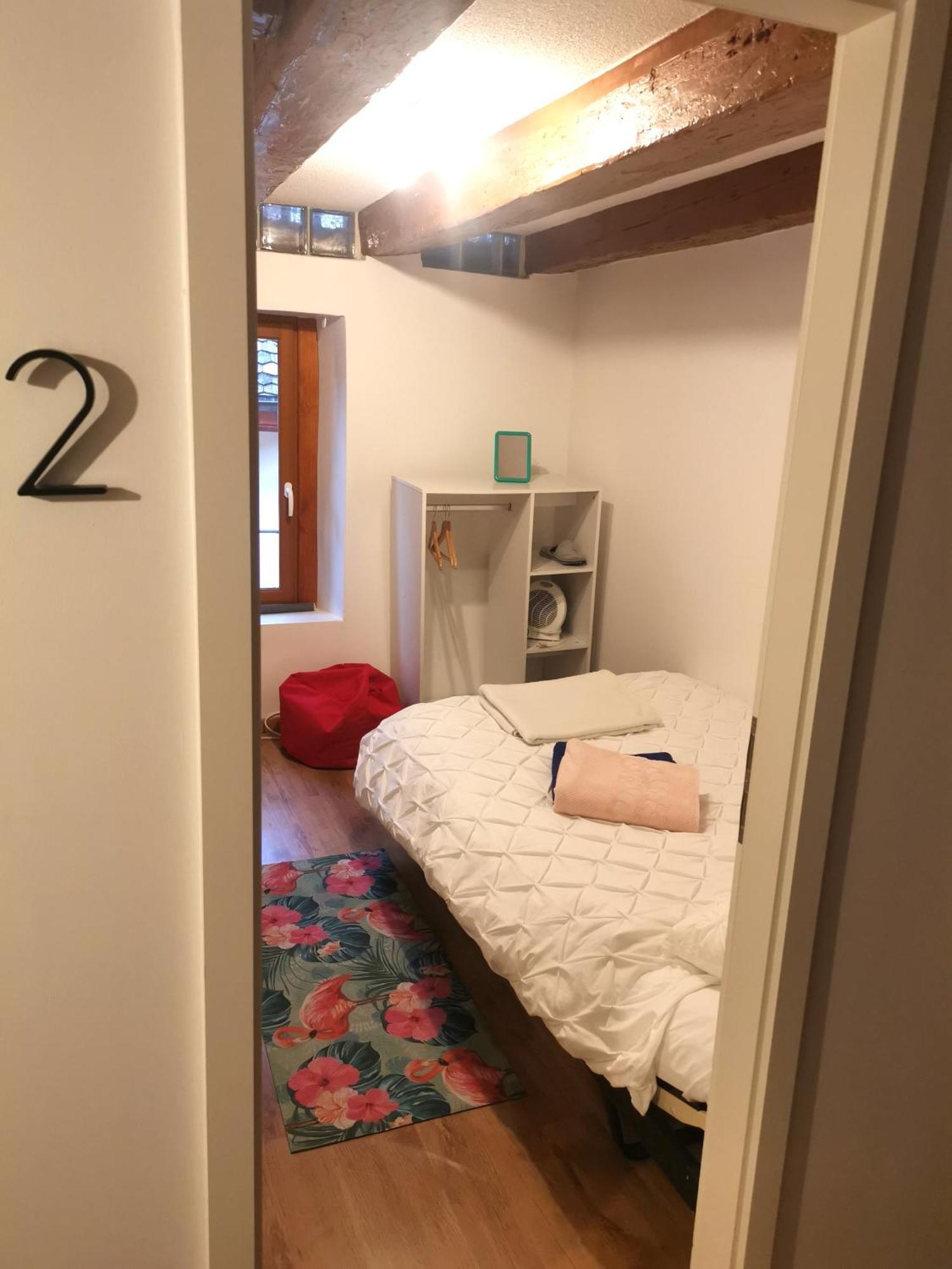 La Bergerie Hostel La Neuveville Εξωτερικό φωτογραφία